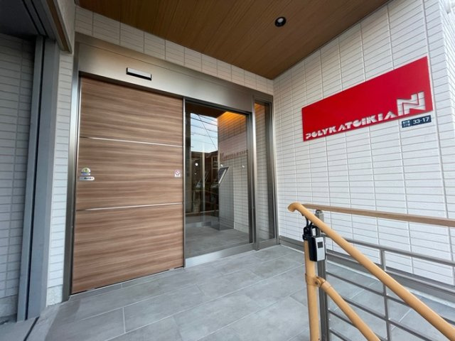 Polykatoikia N（ﾎﾟﾘｶﾃｲｷｱｴﾇ）のエントランス