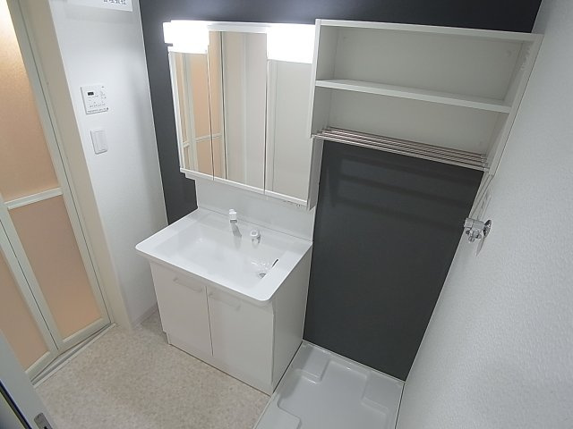 あんしん+池田上町の洗面所|独立洗面化粧台・シャンプードレッサー