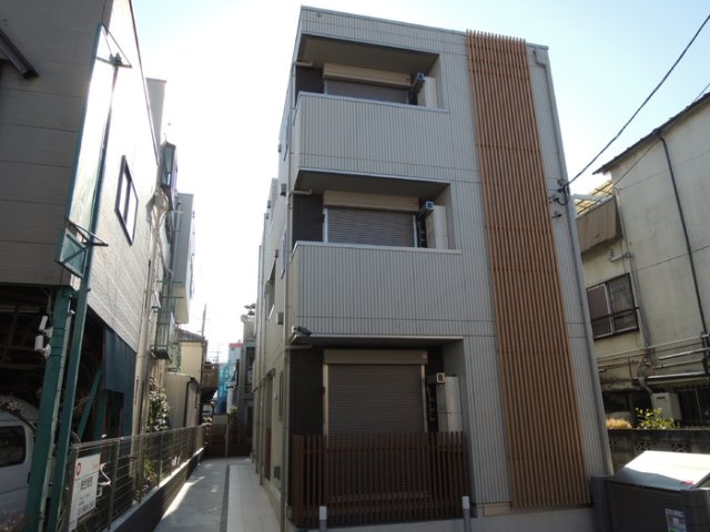 セレッソYPの外観