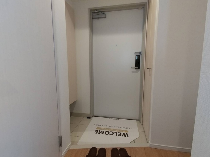 D-room早稲田の玄関