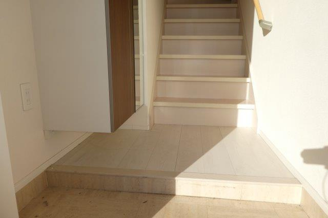 ラーナニシノウチの玄関