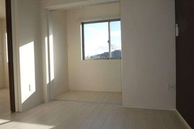 ラーナニシノウチの居間・リビング