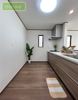 【その他】 | 保育園8分　小学校11分　コンビニ3分　習志野台　2区画　B号棟　 | 同タイプ