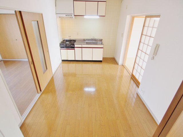 レジデンス木村の居間・リビング