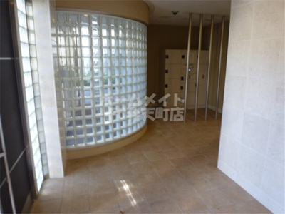 【エントランス】 | S-FORT西九条 | 清潔なエントランスです