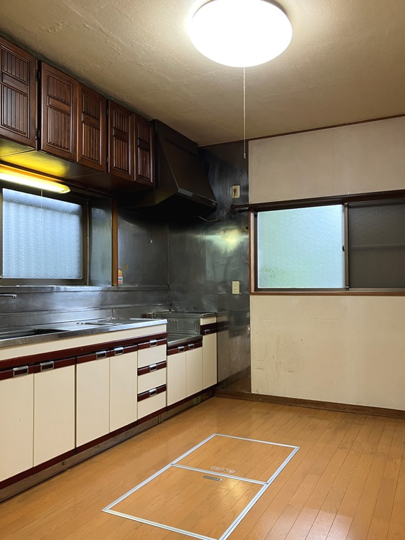 北入曽戸建の居間・リビング