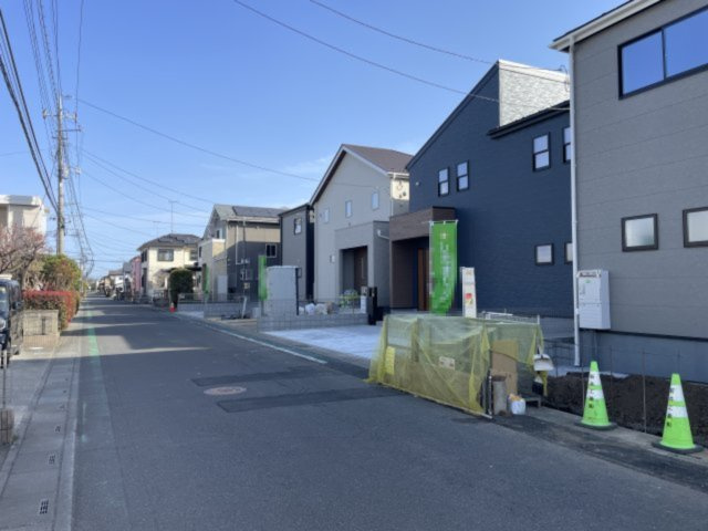 【前面道路含む現地写真】 | 深谷市上野台第23　Livele Garden.s　新築戸建　全4棟　2号棟