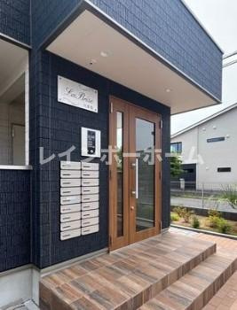 【仲介手数料：50％OFF】対象物件！のエントランス