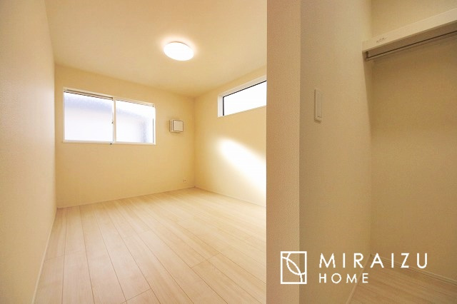 【子供部屋】 | 平日・休日問わず、いつでもご見学が出来ます♪☆実際に見て、触れて感じる安心のお住まい探しを体験して下さい♪☆物件情報だけでなく、地域の特色などなどエリア情報もお伝え出来たら嬉しいです♪