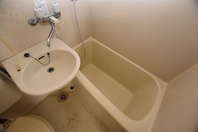 ハイツ小野の浴室