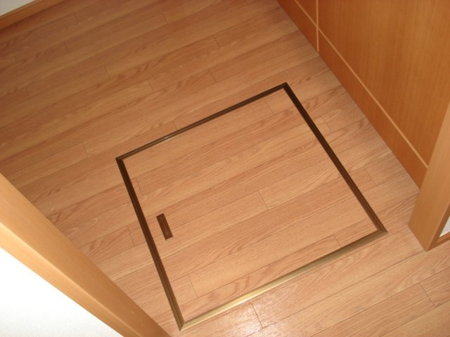 パークヒルズⅠのキッチン|床下収納