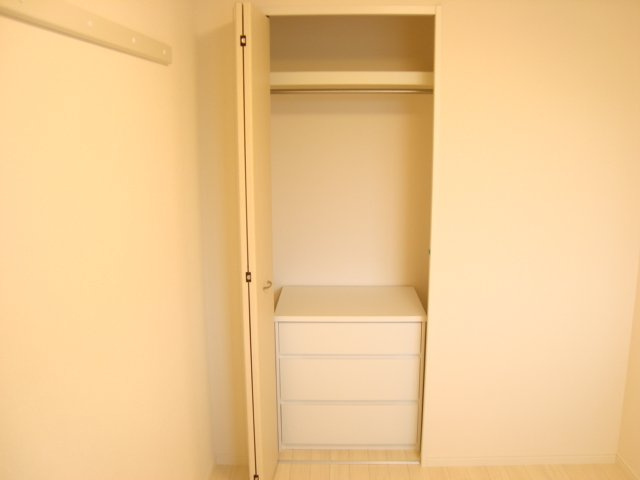 un jour B（アンジュールビー）の内装|洋室