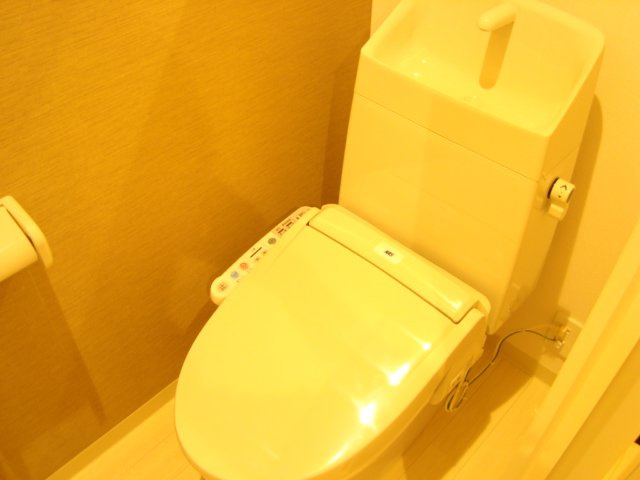 un jour B（アンジュールビー）のトイレ|シャワー付トイレ