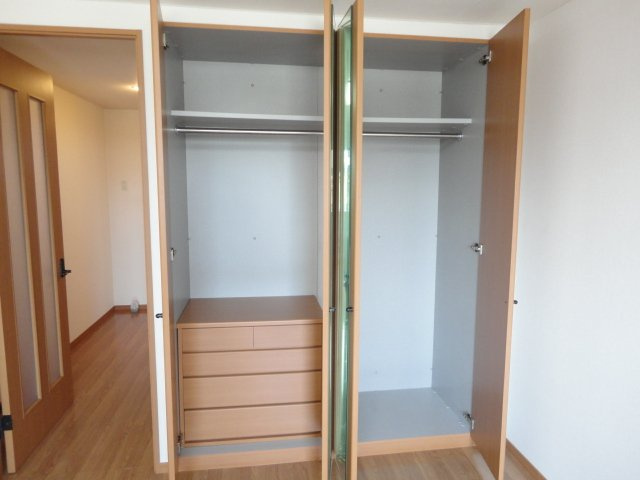 ＡＵＴＨＯＲ千草　Ⅱの収納|クローゼット