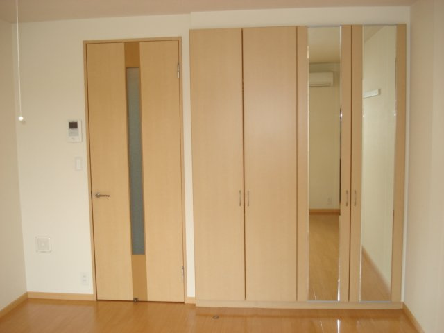 シャロンの内装|洋室