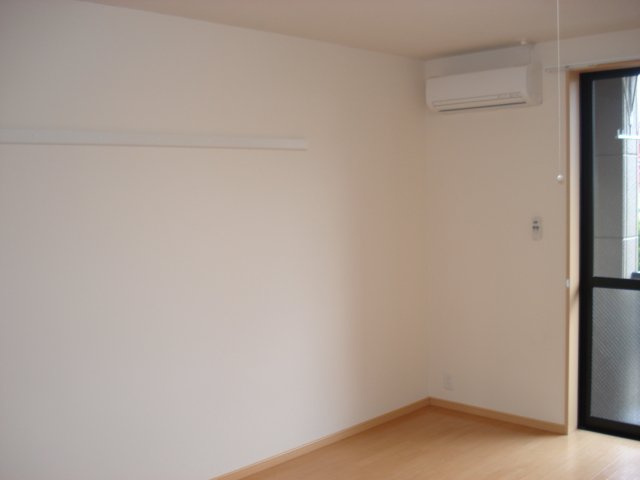 シャロンの内装|洋室