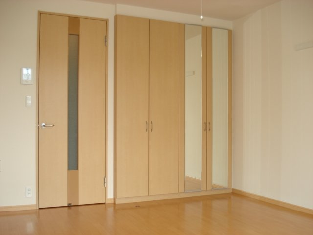 シャロンの内装|洋室