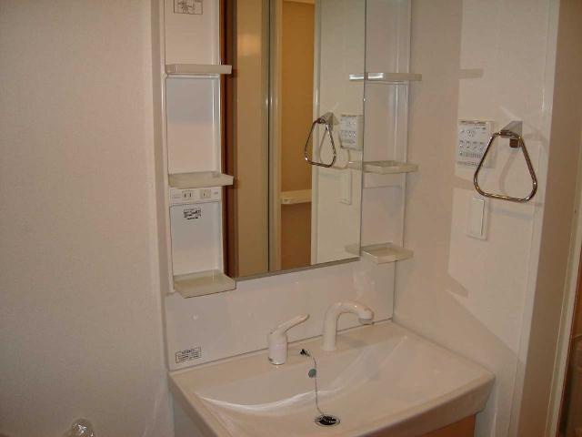 アクアブローの洗面所|洗髪洗面化粧台