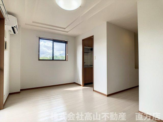 メゾンド・エスペランスⅢの居間・リビング