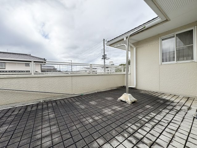 日立市川尻町　中古戸建のバルコニー
