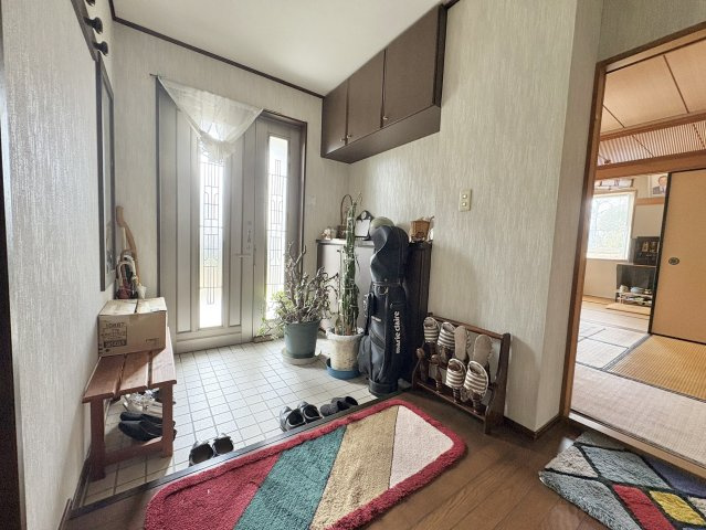日立市川尻町　中古戸建の玄関