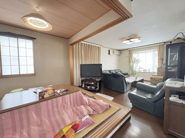 日立市川尻町　中古戸建の居間・リビング