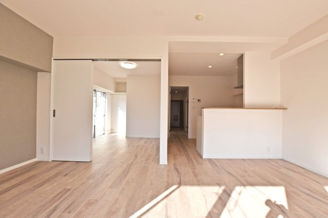 マンション西宮原の居間・リビング