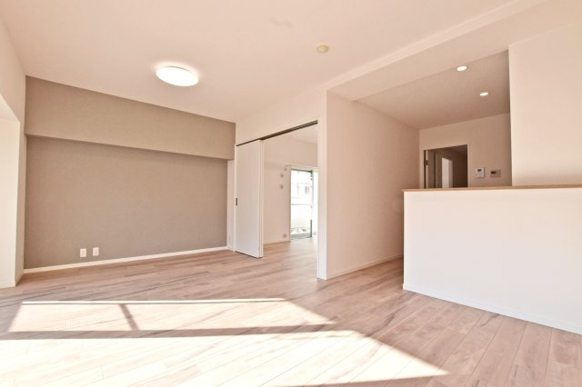 マンション西宮原の居間・リビング