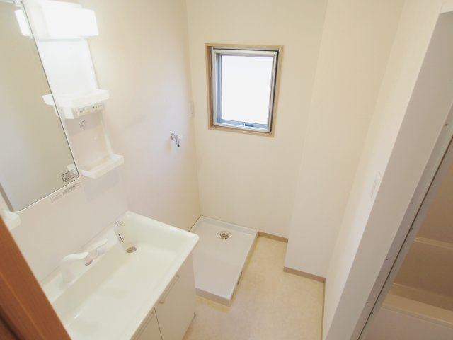 稲垣ビルの洗面所