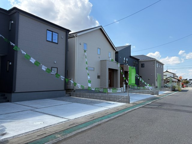 【前面道路含む現地写真】 | 深谷市上野台第23　Livele Garden.s　新築戸建　全4棟　3号棟