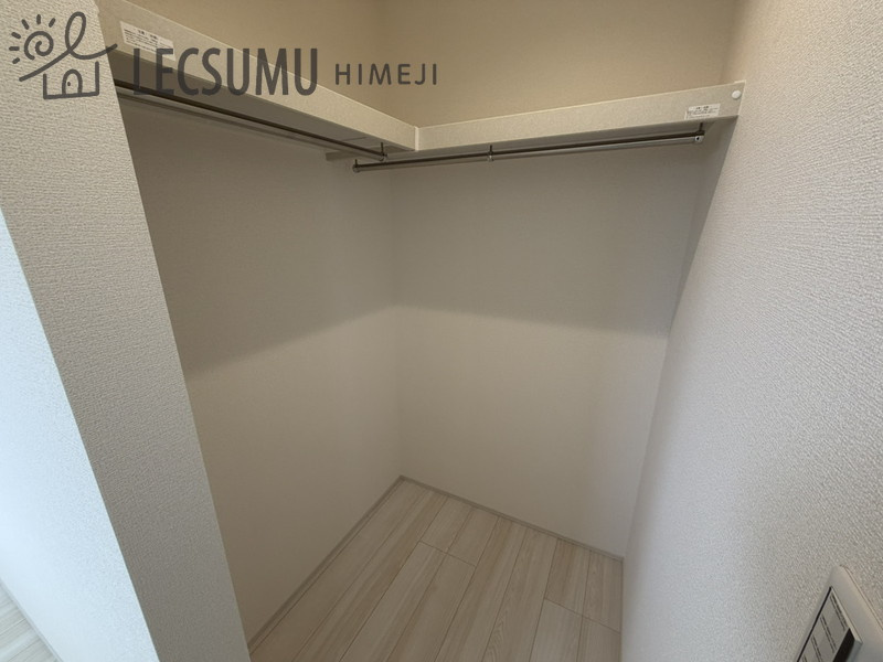 姫路市白浜町宇佐崎北１丁目/新築戸建の収納