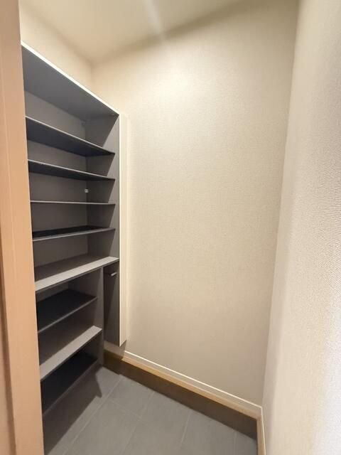 ＳＥレジナス瑞江の玄関