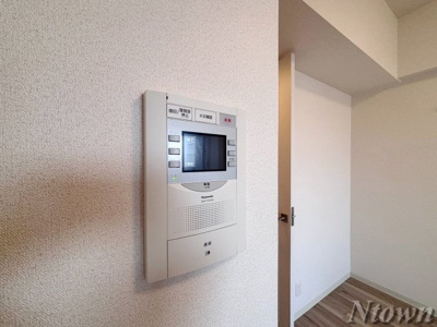 【セキュリティ】 | プレサンスNAGOYAファスト | モニター付きインターホンです