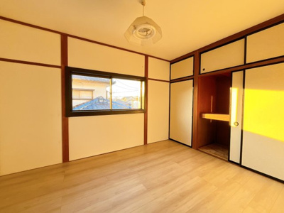 【洋室】 | 太田市新道町　中古住宅