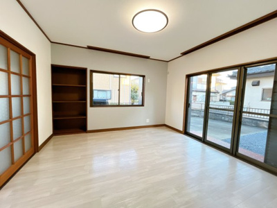 【居間・リビング】 | 太田市新道町　中古住宅