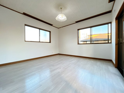 【洋室】 | 太田市新道町　中古住宅