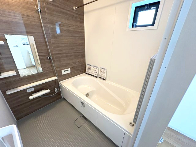 【浴室】 | 福岡市南区皿山1丁目1期　1号棟（全1棟）【仲介手数料無料・0円】 | 現地写真。浴室です。