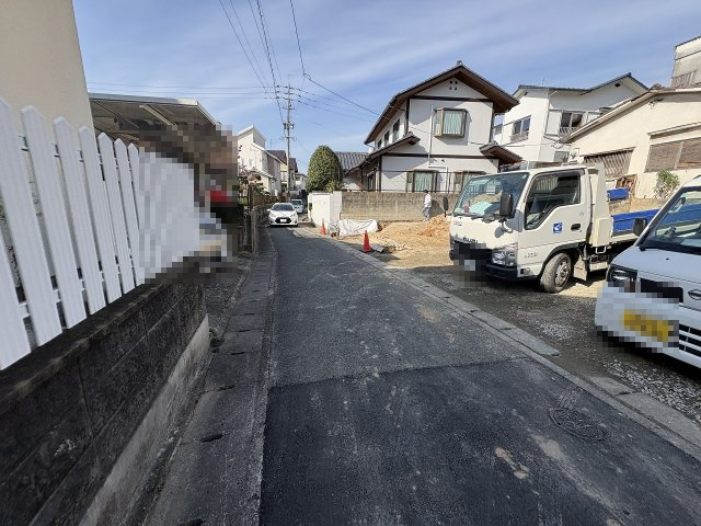 【その他】 | 福岡市南区皿山1丁目1期　1号棟（全1棟）【仲介手数料無料・0円】 | 現地写真。前面道路です。