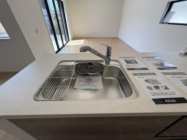 【キッチン】 | 福岡市南区皿山1丁目1期　1号棟（全1棟）【仲介手数料無料・0円】 | 施工例。施工例は完成時と異なる場合があります。