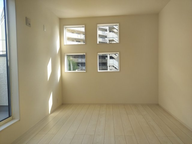 宝塚市泉町新築一戸建の洋室|2階洋室約6帖