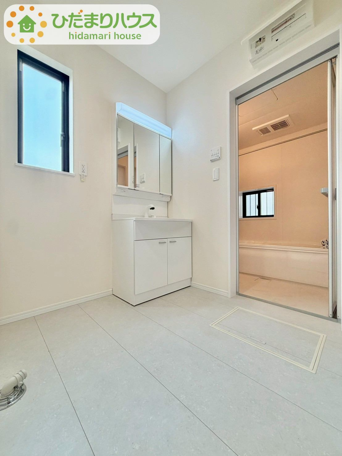 野田山崎2工区　新築戸建　2-F号棟の独立洗面台|朝シャンや日々のお手入れにも便利なシャワー付き洗面化粧台♪								
