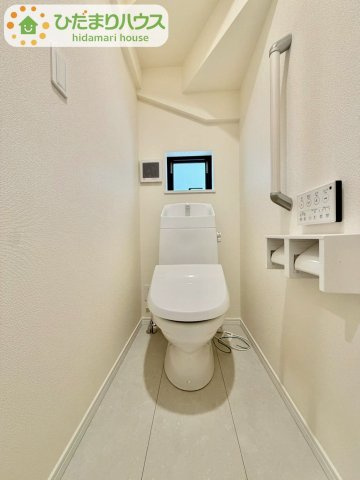 野田山崎2工区　新築戸建　2-F号棟のトイレ|白を基調としたトイレは、インテリア次第でどんな空間になるかワクワクしますね♪									
