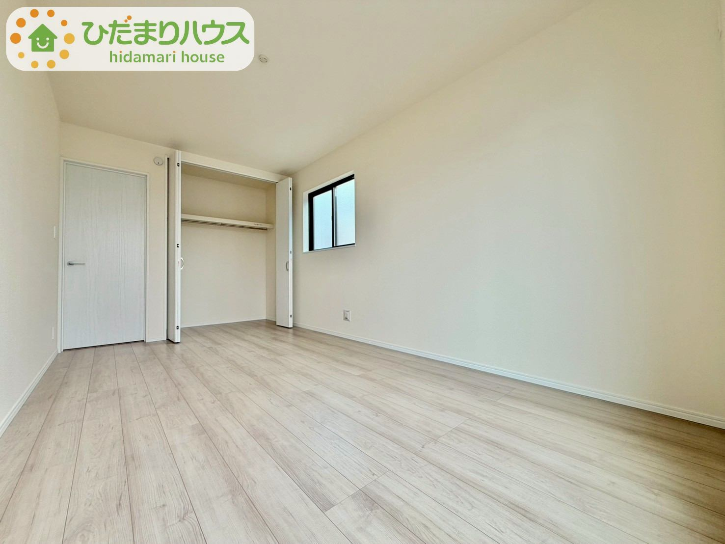 野田山崎2工区　新築戸建　2-F号棟の洋室|お洋服の多い女性に人気！収納力の高いクローゼット付☆彡							
