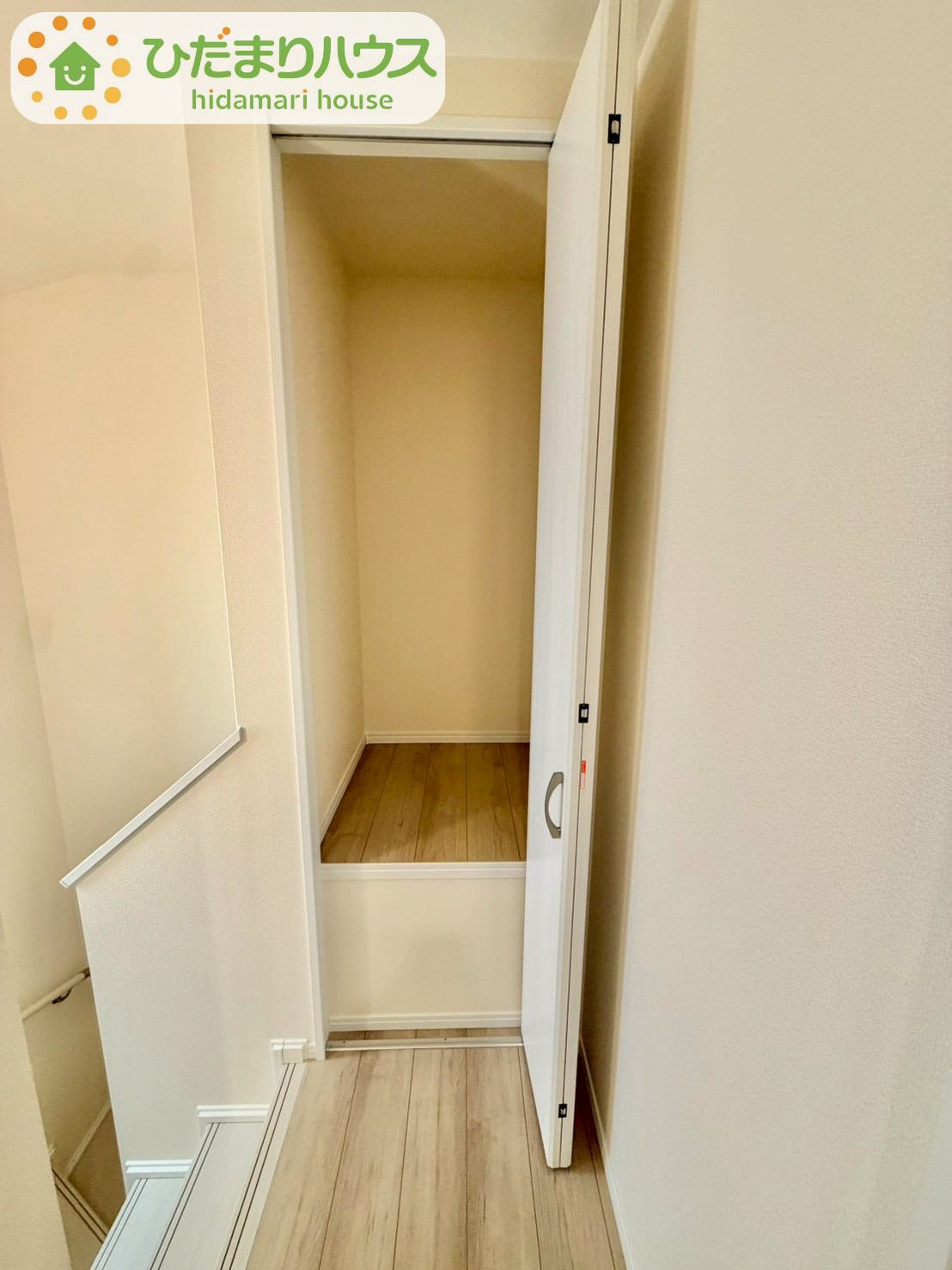 野田山崎2工区　新築戸建　2-F号棟の収納|空間を有効活用したホール収納(*^-^*)					
