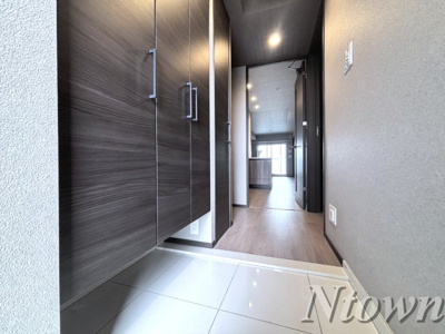 【玄関】 | プレサンス ロジェ 名古屋駅 NORTH FRONT | ゆったりとした玄関です