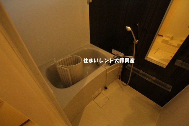 ヴィーブル草薙の浴室