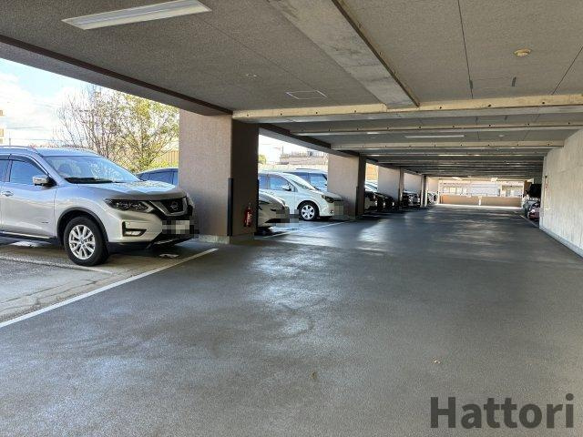 トゥールモンド森の駐車場