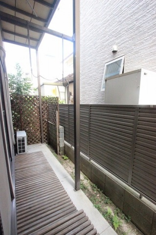 下田アパートのバルコニー