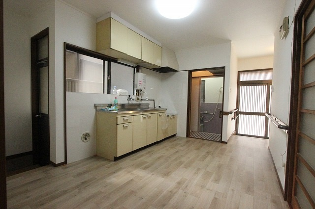 下田アパートの居間・リビング