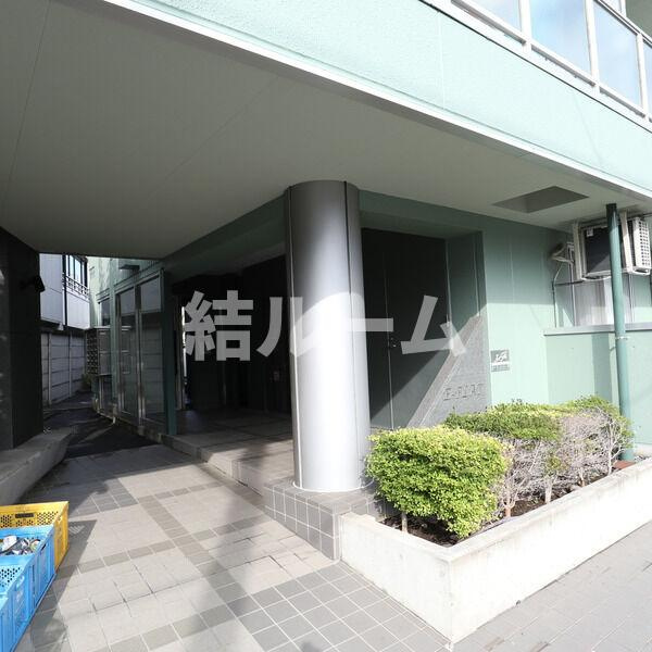 板橋区坂下１丁目の賃貸マンションのエントランス